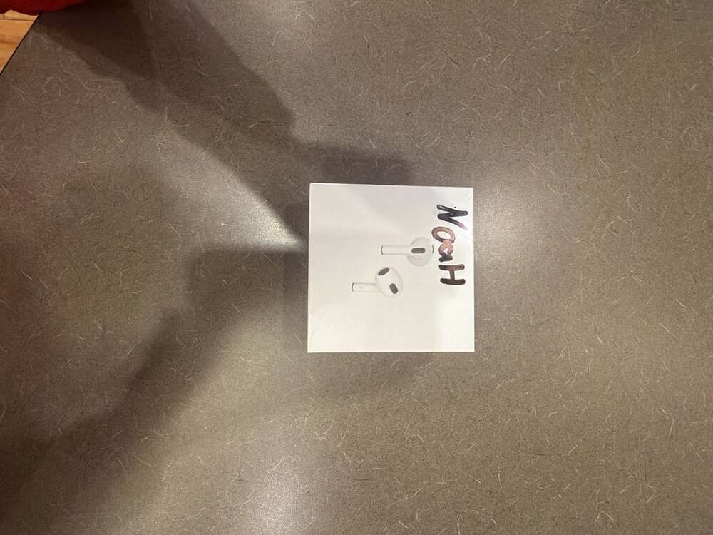 Apple AirPods (3rd Generation) with MagSafe Charging Case